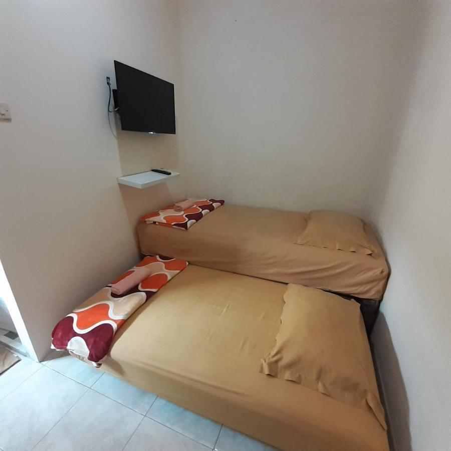 Wisma tamu Gio 3*